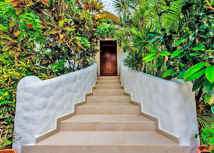 Mar Azul Luxury 6 Bedrooms Villa Tulum